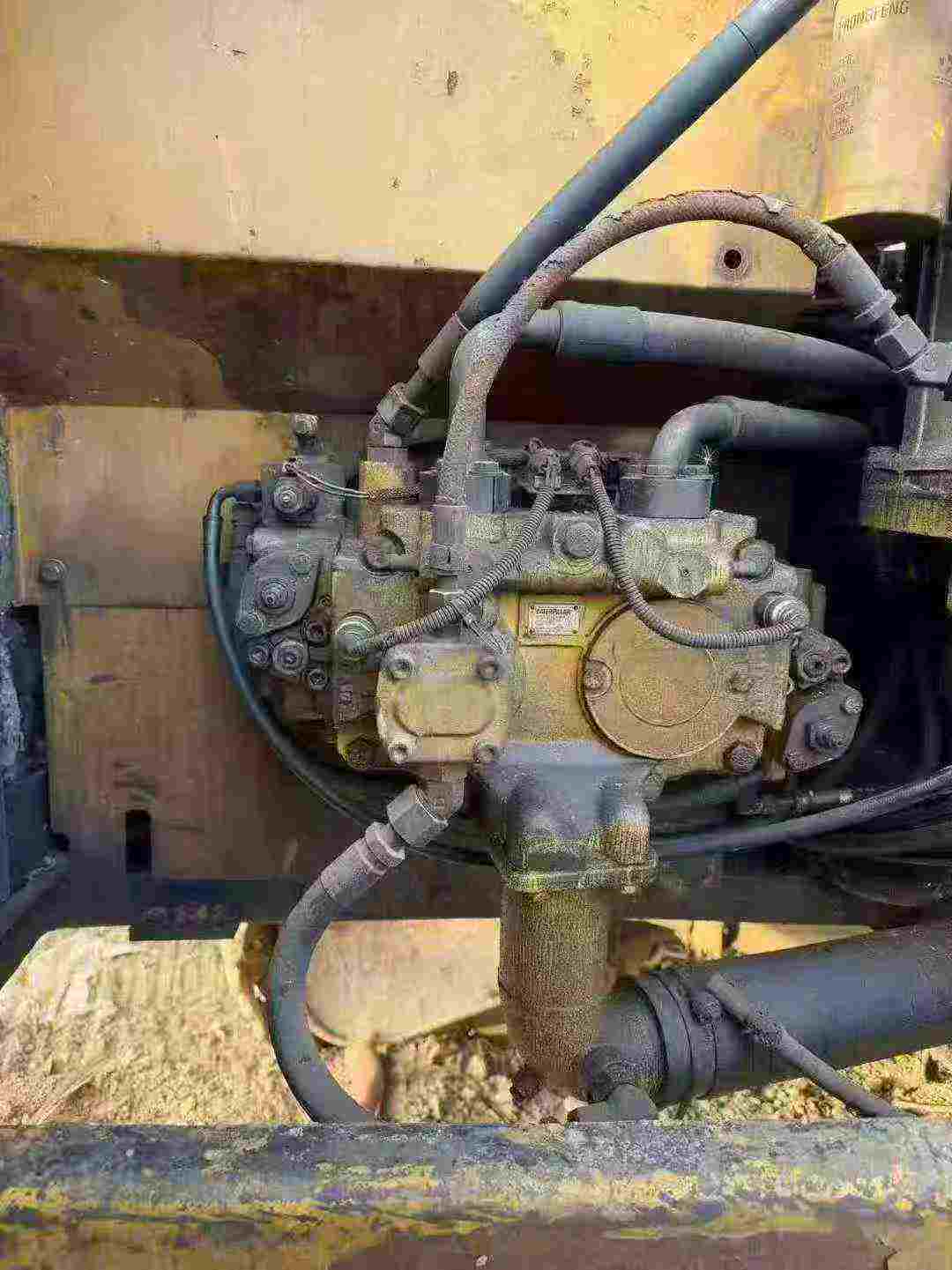 Used Caterpillar CT20 Excavator 2016 Model / 5