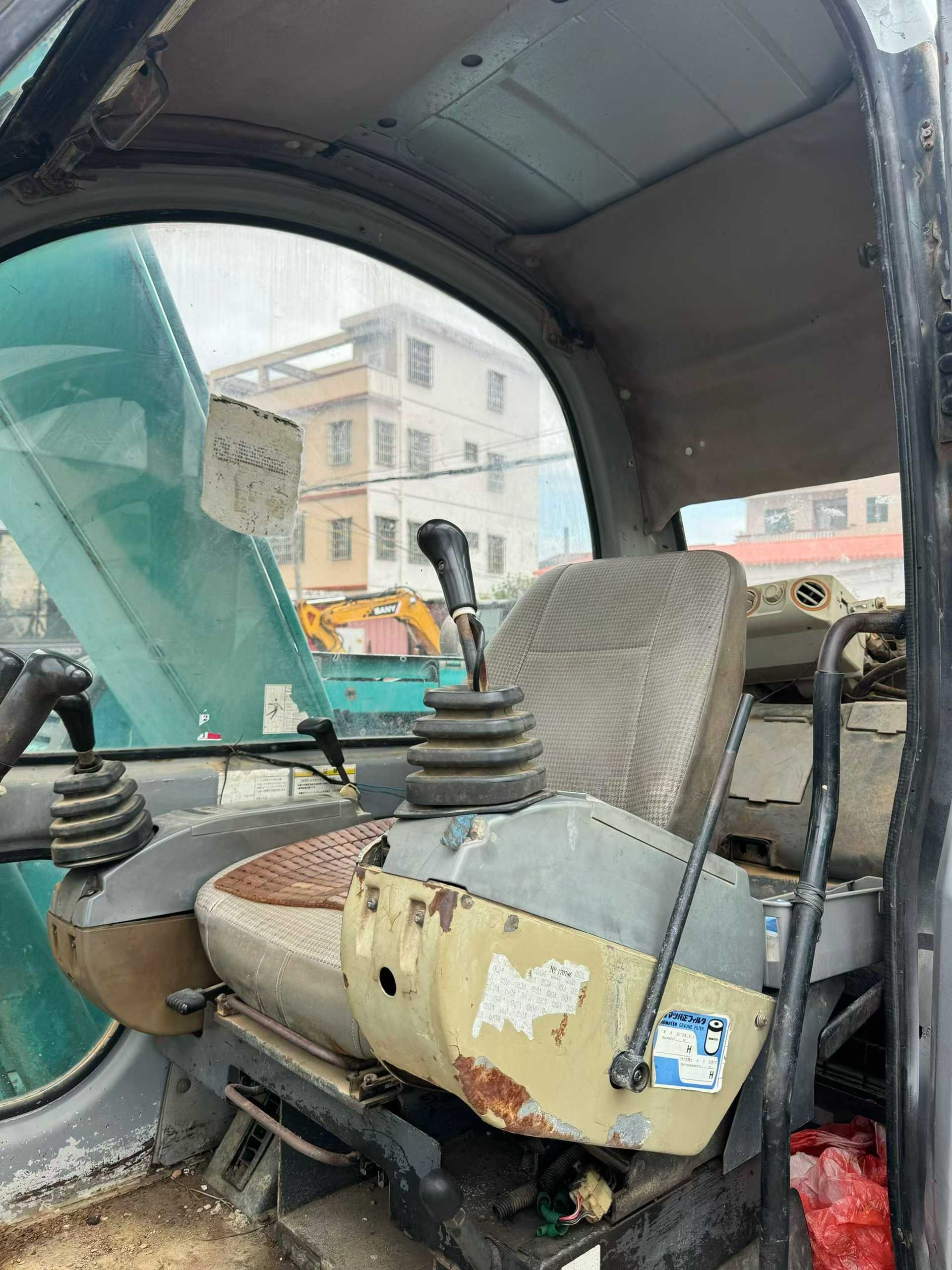 Buy Kobelco SK60 Used Excavator / 6 Used Kobelco SK60 Excavator 2016 Model / 6