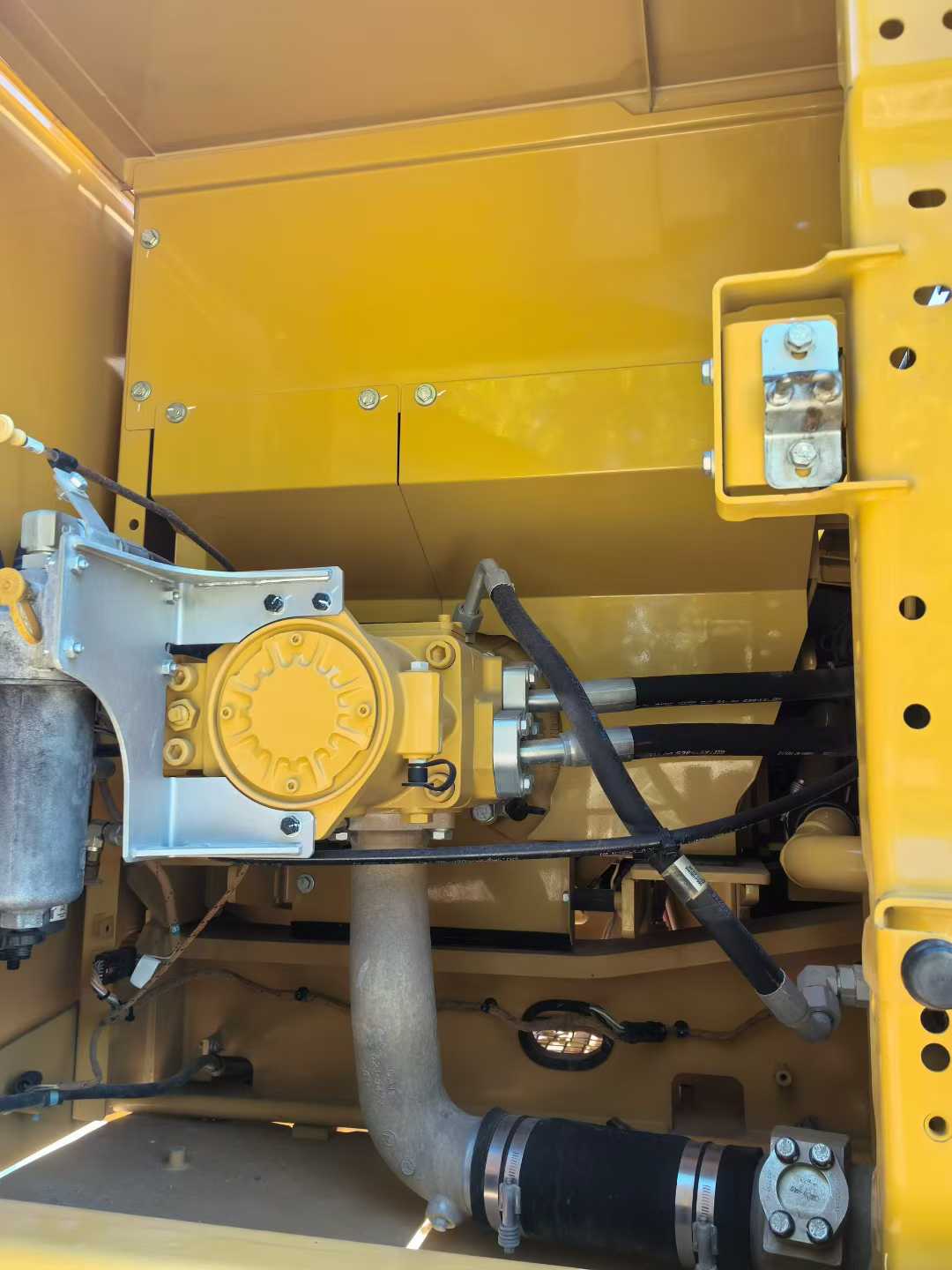 Buy Caterpillar 330L Used Excavator / 8 Used Caterpillar 330L Excavator 2021 Model / 8