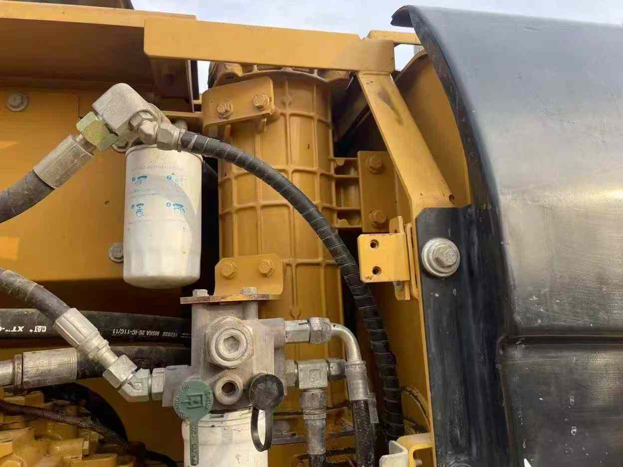 Buy Caterpillar 323D2L Used Excavator / 6 Used Caterpillar 323D2L Excavator 2017 Model / 6