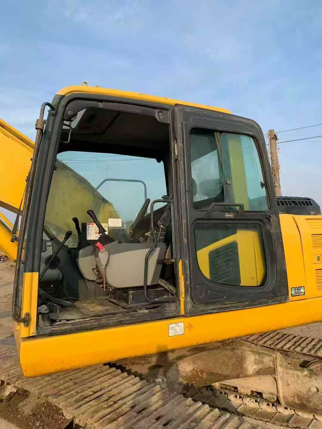 Buy Komatsu PC200-8 Used Excavator / 9 Used Komatsu PC200-8 Excavator 2016 Model / 9