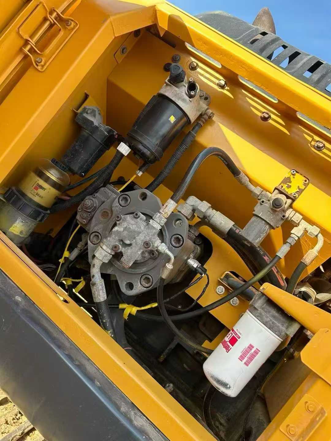 Buy XCMG LW200 Used Excavator / 7 Used XCMG LW200 Excavator 2019 Model / 7