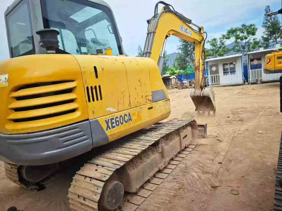 Used XCMG XE60 Excavator 2016 Model / 4