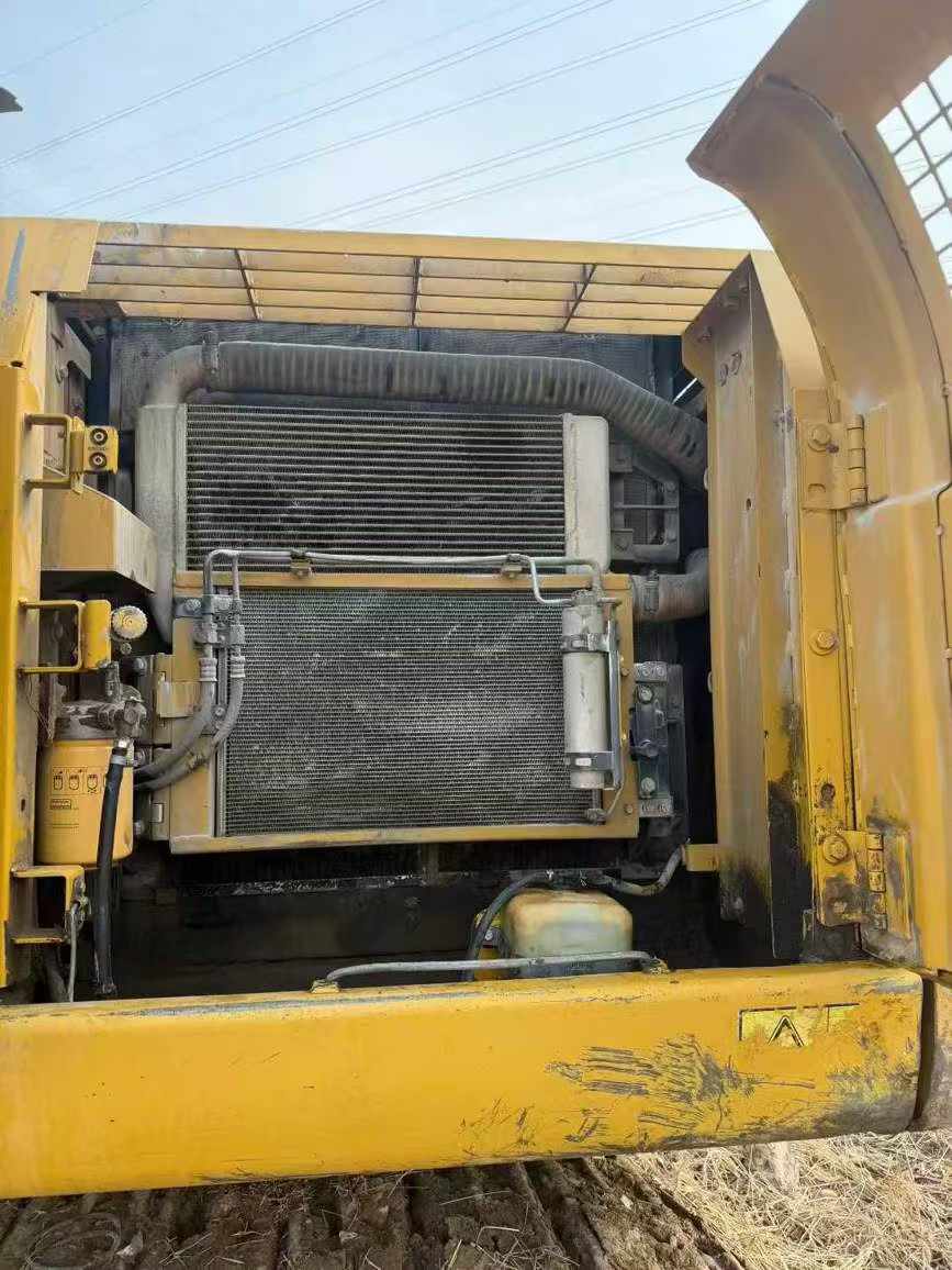 Buy Caterpillar 323DL Used Excavator / 9 Used Caterpillar 323DL Excavator 2011 Model / 9