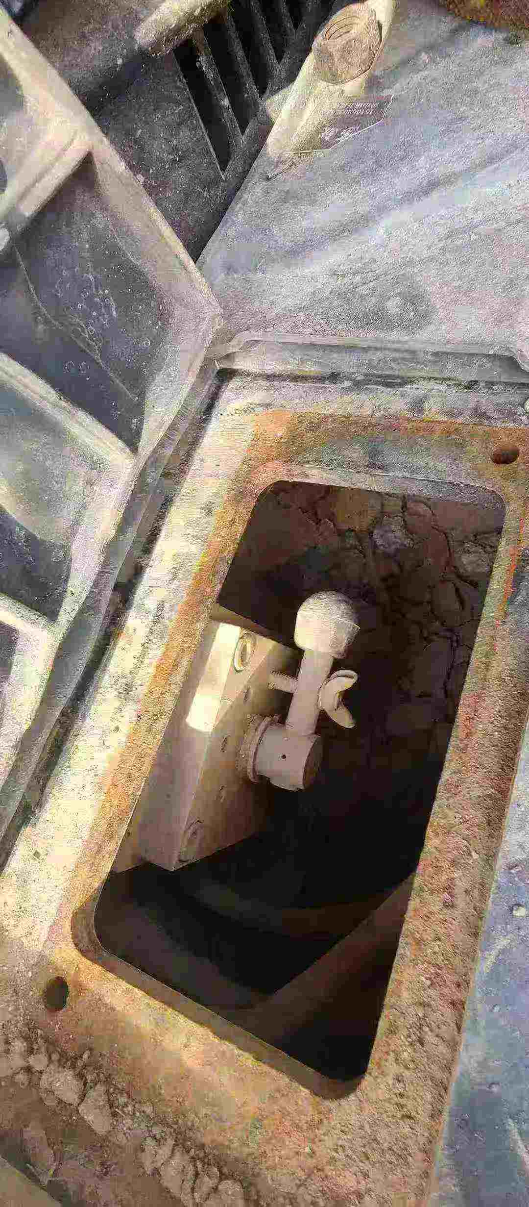 Used Caterpillar 320E Excavator 2016 Model / 8