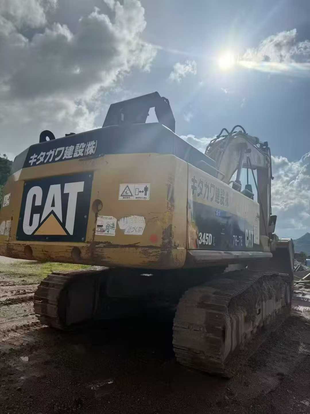 Buy Caterpillar 345DL Used Excavator / 9 Used Caterpillar 345DL Excavator 2016 Model / 9