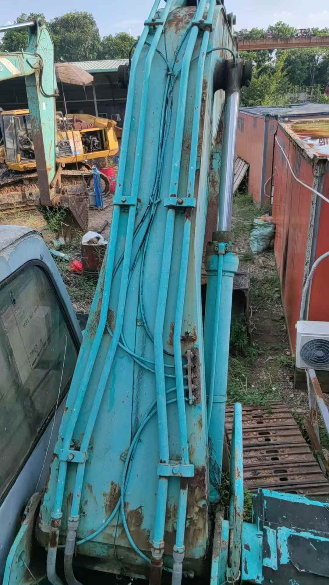 Buy Kobelco SK200-5.5 Used Excavator / 8 Used Kobelco SK200-5.5 Excavator 2016 Model / 8