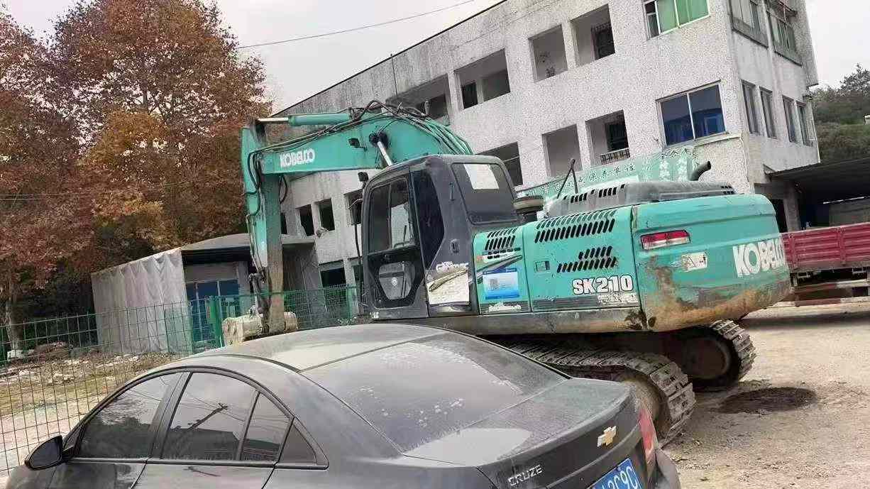 Buy Kobelco SK200-8 Used Excavator / 2 Used Kobelco SK200-8 Excavator 2016 Model / 2