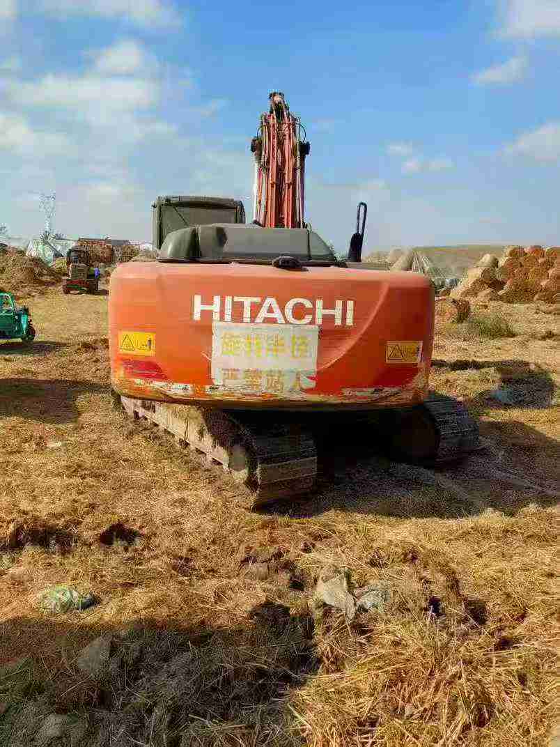 Buy Hitachi ZAXIS200 Used Excavator / 2 Used Hitachi ZAXIS200 Excavator 2021 Model / 2