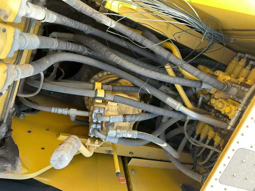 Buy Komatsu PC200LC Used Excavator / 3 Used Komatsu PC200LC Excavator 2017 Model / 3