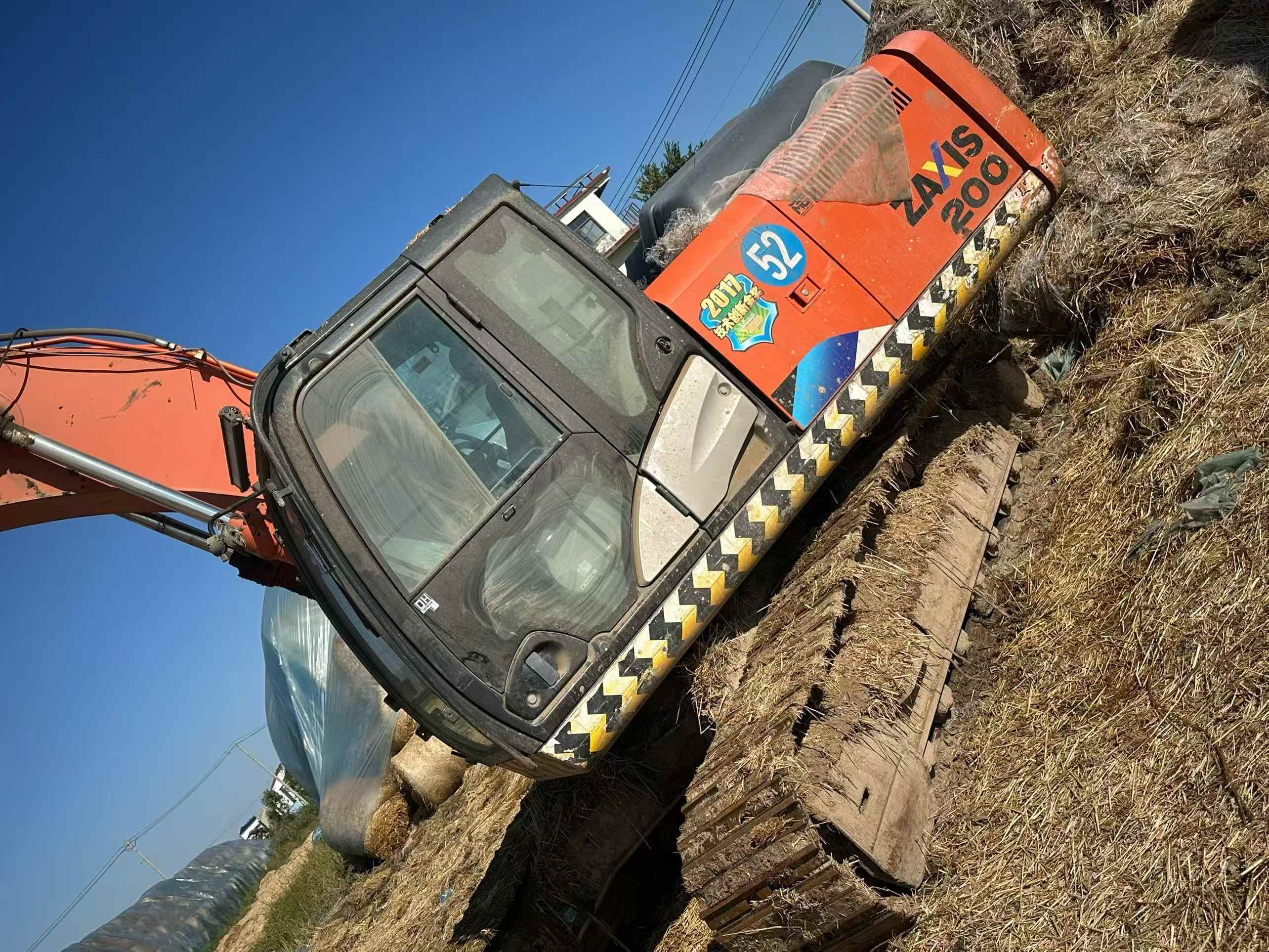 Buy Hitachi ZAXIS200 Used Excavator / 4 Used Hitachi ZAXIS200 Excavator 2016 Model / 4