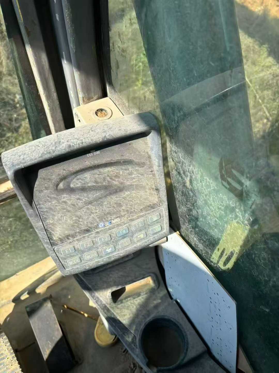 Buy XCMG XE215CA Used Excavator / 4 Used XCMG XE215CA Excavator 2014 Model / 4