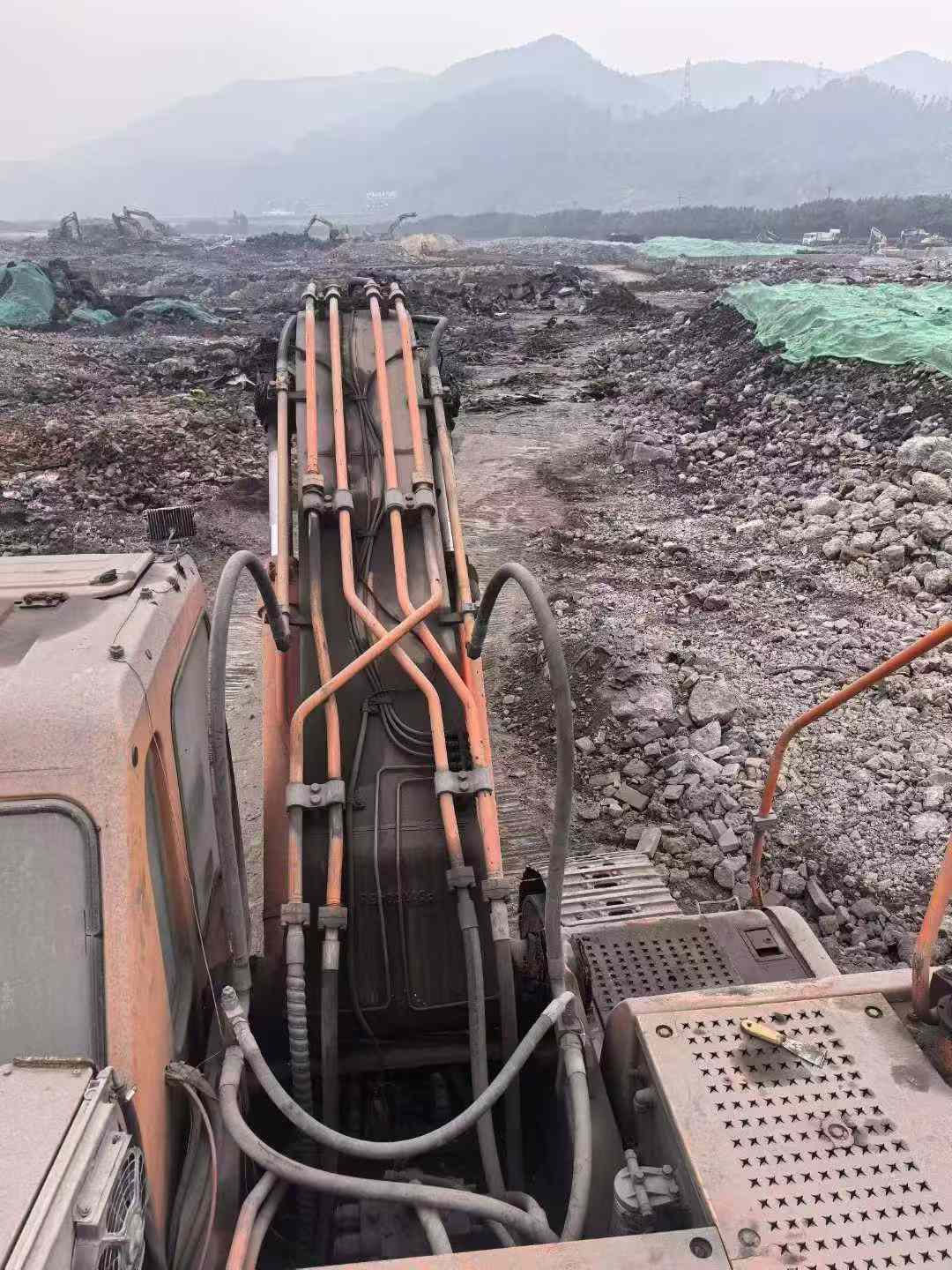 Buy Doosan DL300 Used Excavator / 9 Used Doosan DL300 Excavator 2013 Model / 9