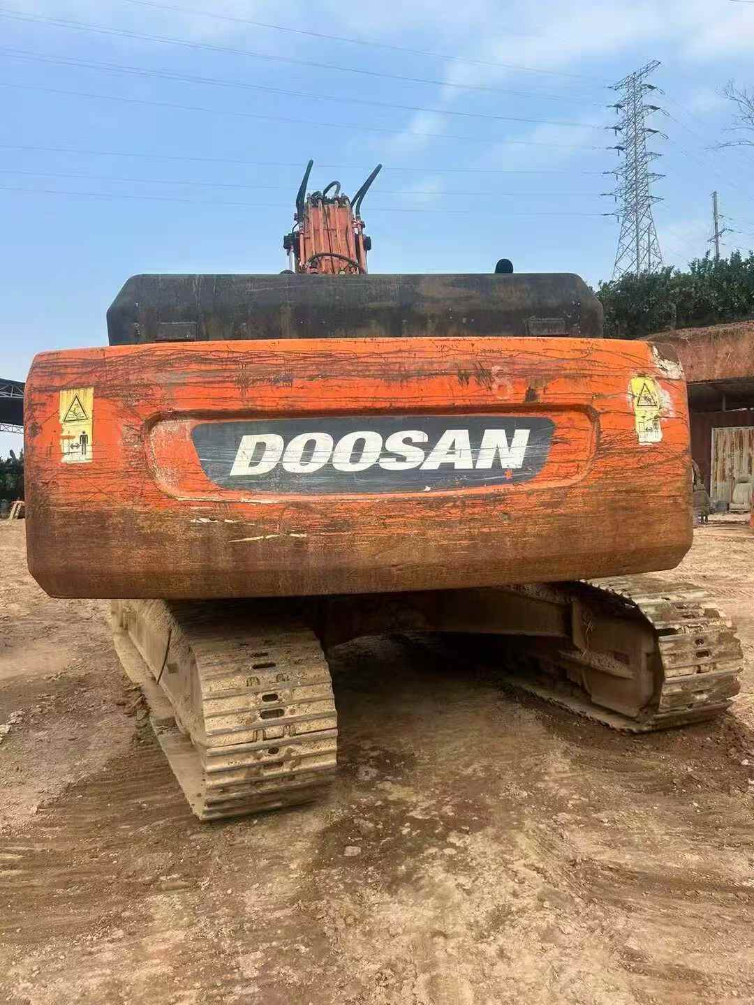 Buy Doosan DL300 Used Excavator / 3 Used Doosan DL300 Excavator 2016 Model / 3