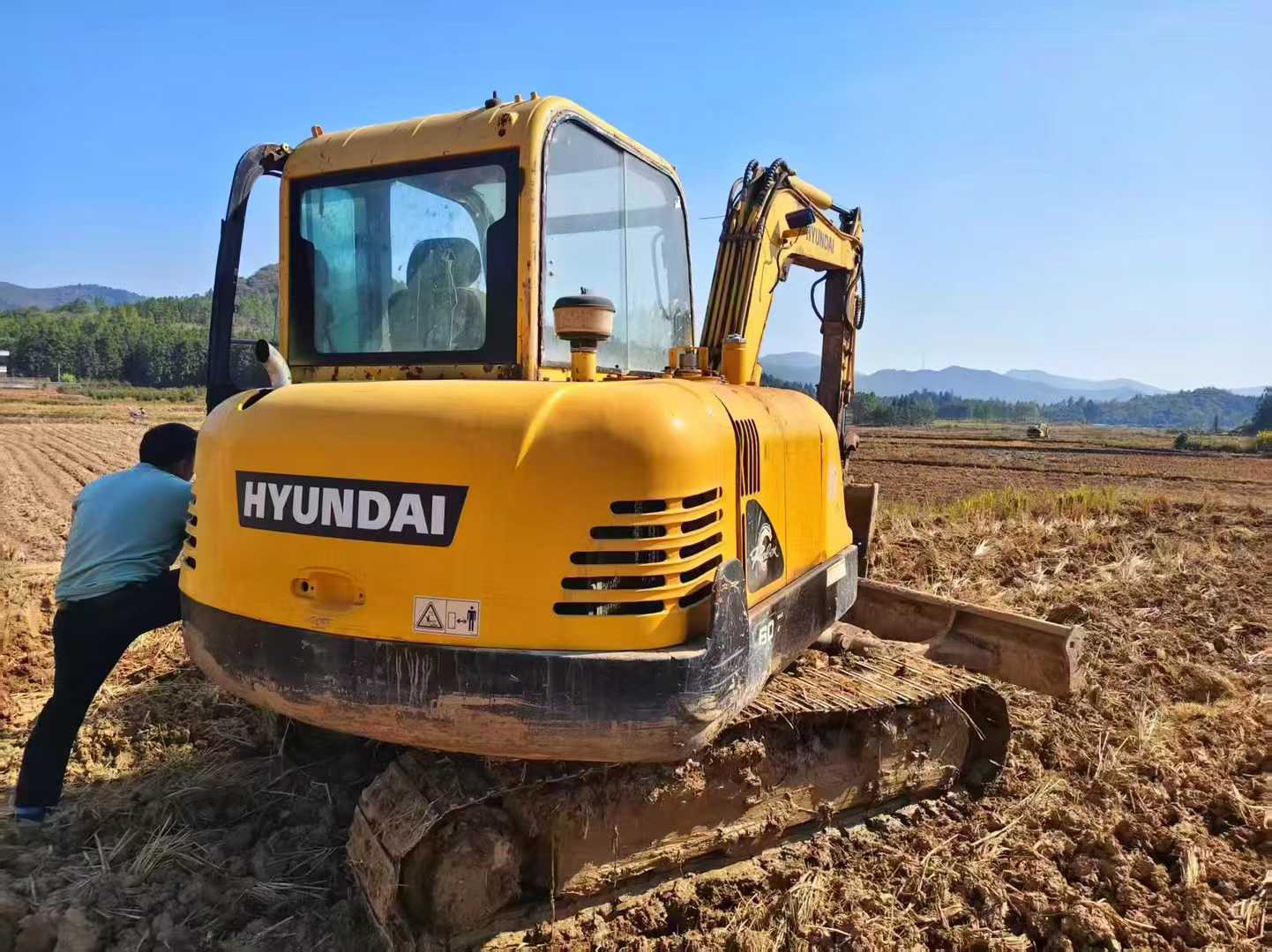 Buy Hyundai R60-7 Used Excavator / 1