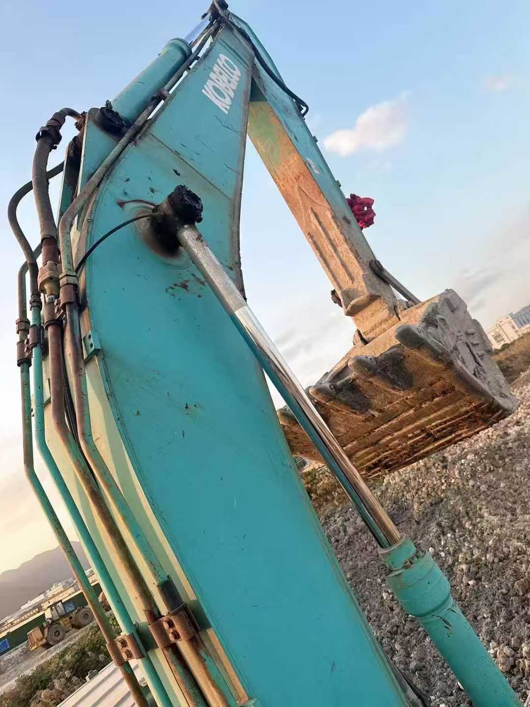 Buy Kobelco SK210 Used Excavator / 5 Used Kobelco SK210 Excavator 2012 Model / 5