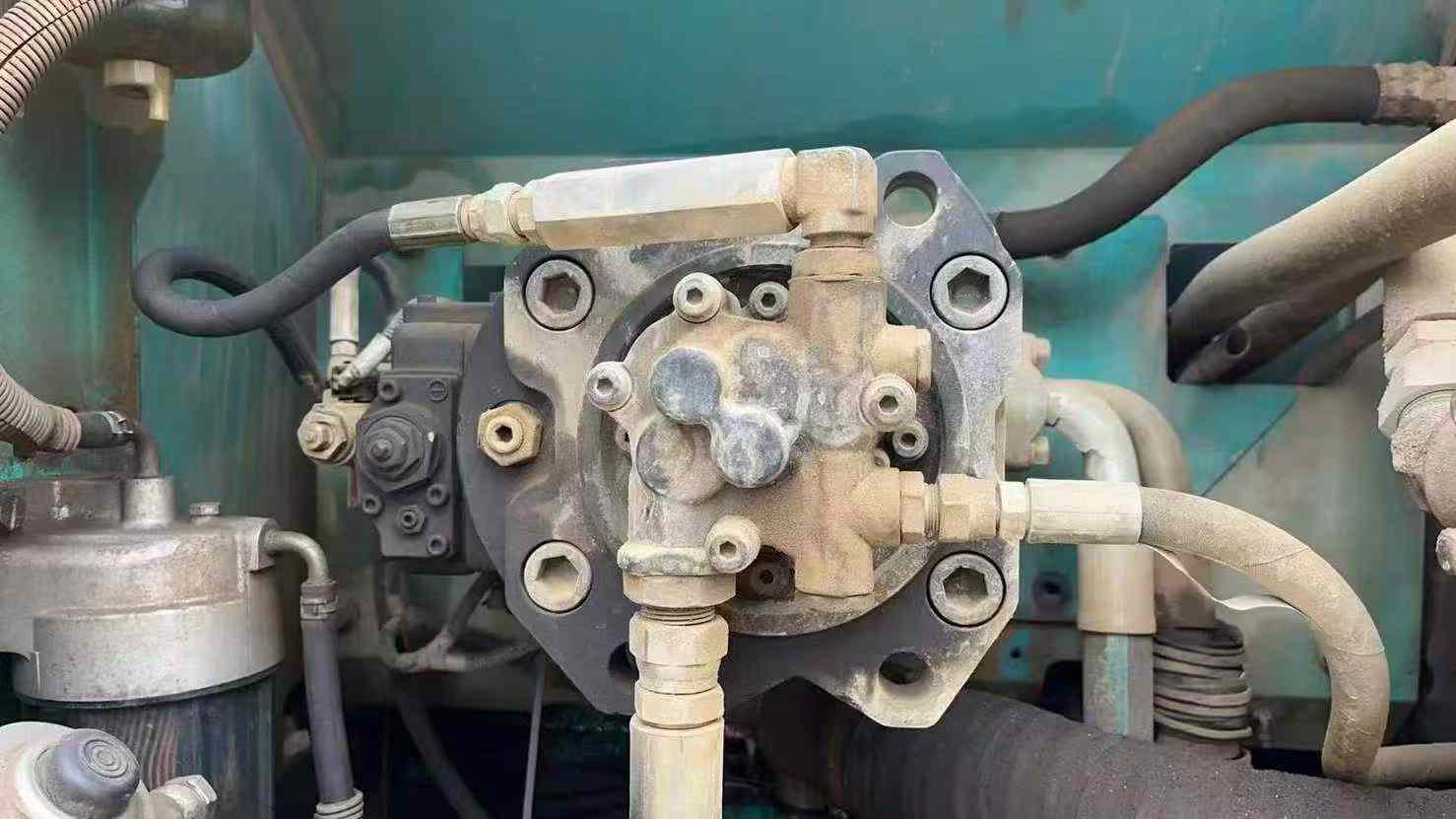 Buy Kobelco SK200-8 Used Excavator / 6 Used Kobelco SK200-8 Excavator 2016 Model / 6