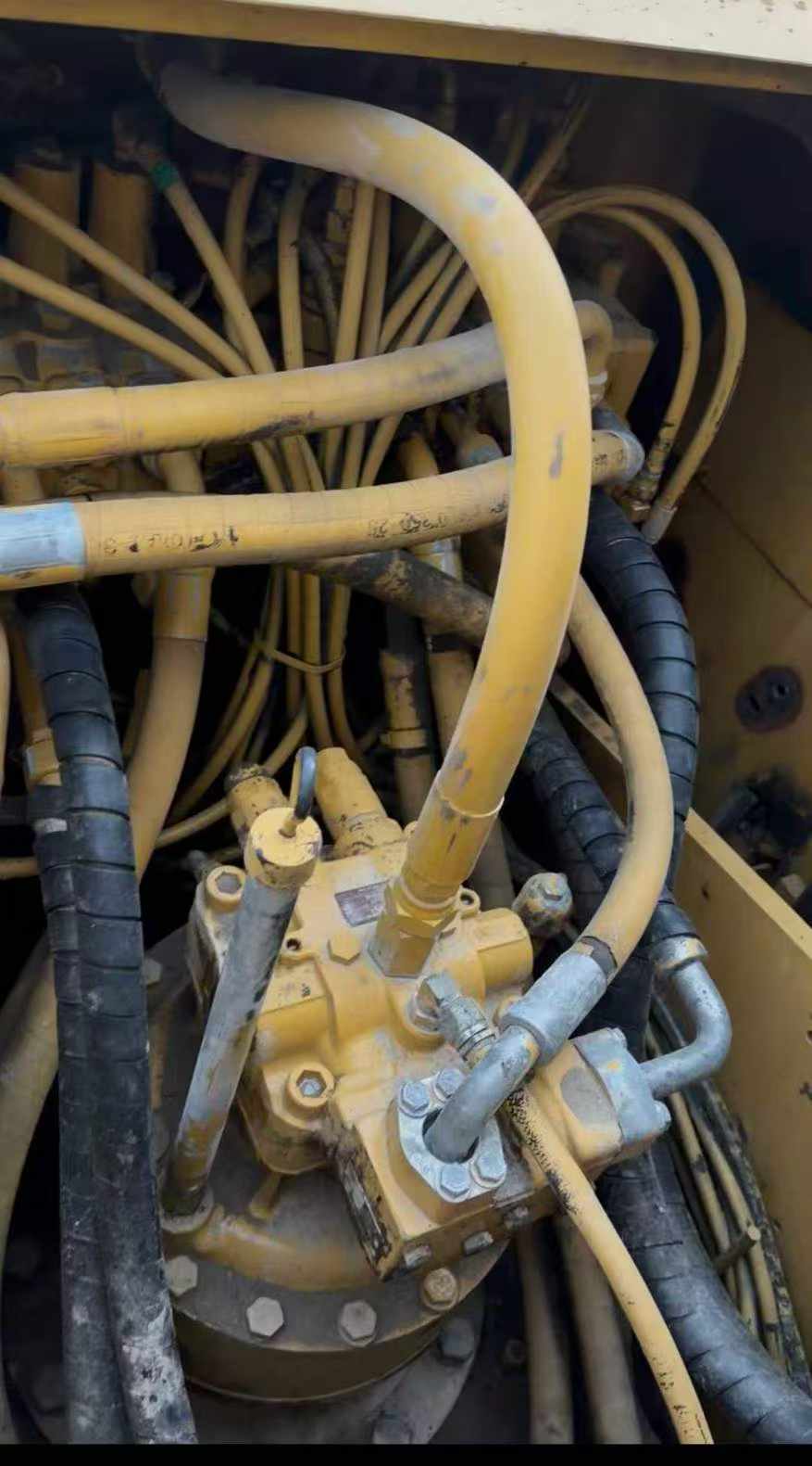 Buy Caterpillar 323DL Used Excavator / 3 Used Caterpillar 323DL Excavator 2011 Model / 3