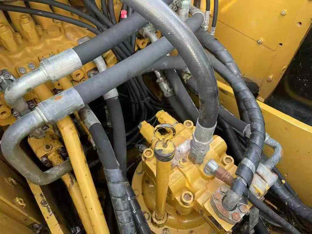 Buy Caterpillar 323D2L Used Excavator / 7 Used Caterpillar 323D2L Excavator 2017 Model / 7