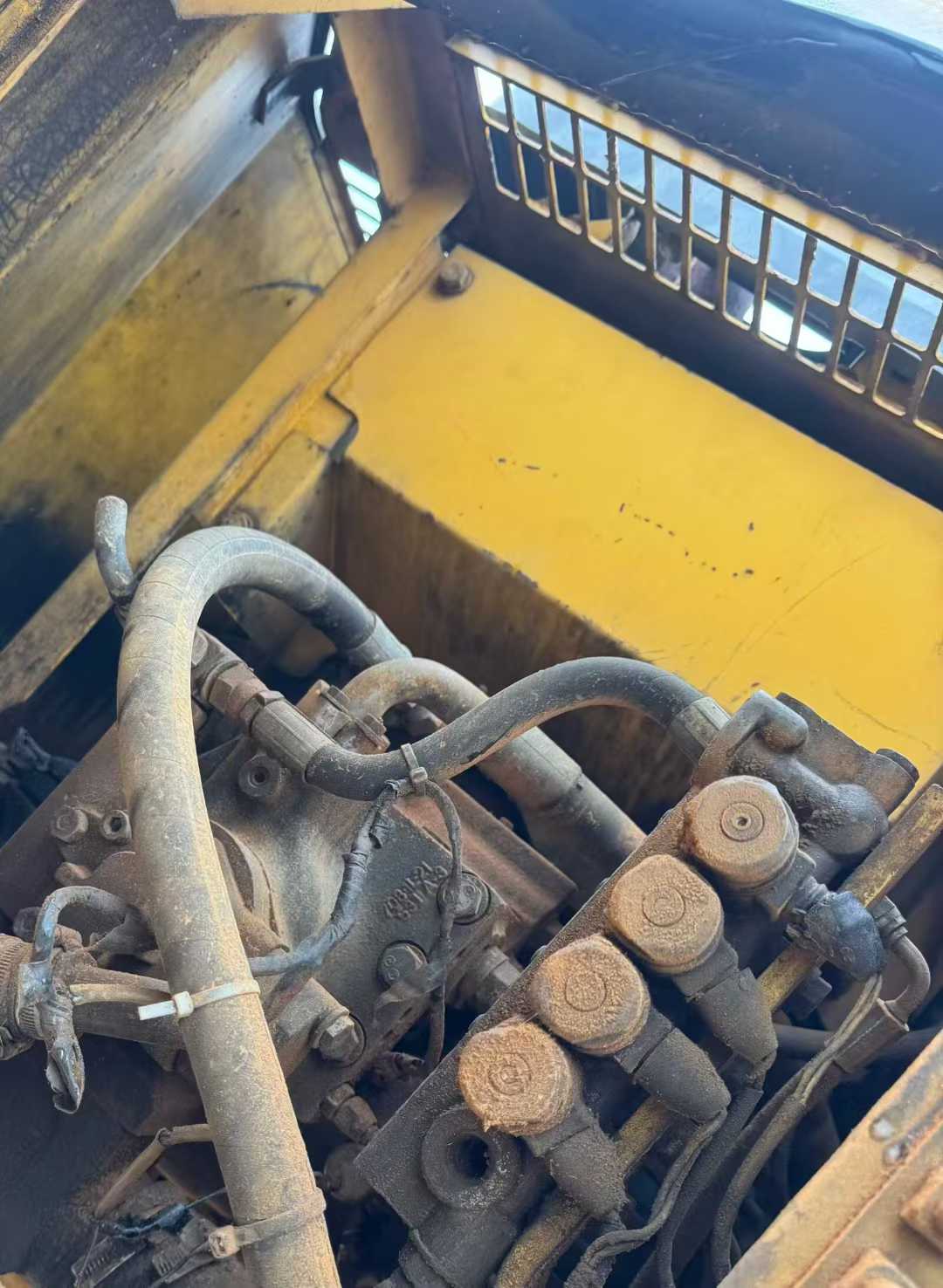 Buy Komatsu PC120-6E Used Excavator / 6 Used Komatsu PC120-6E Excavator 2016 Model / 6