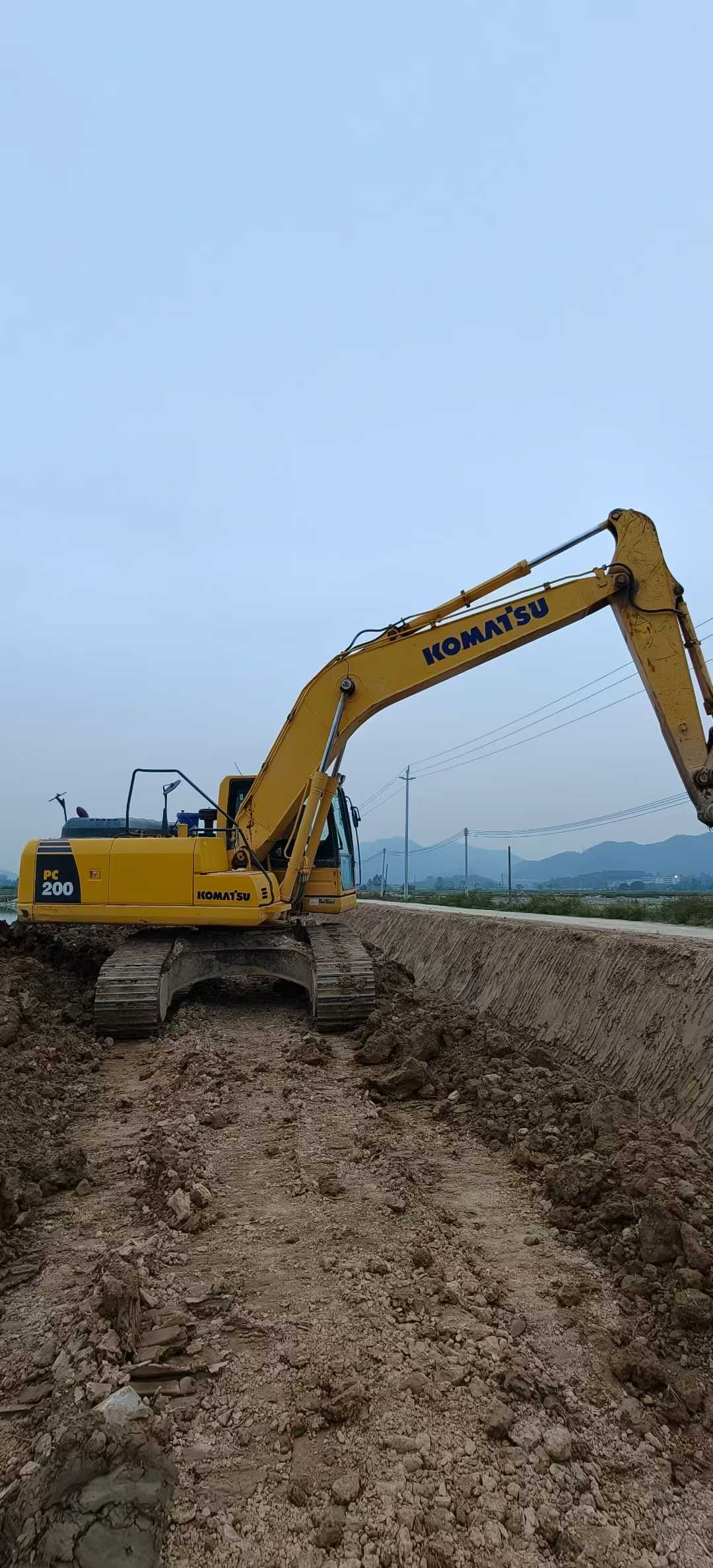 Buy Komatsu PC200-8 Used Excavator / 3 Used Komatsu PC200-8 Excavator 2019 Model / 3