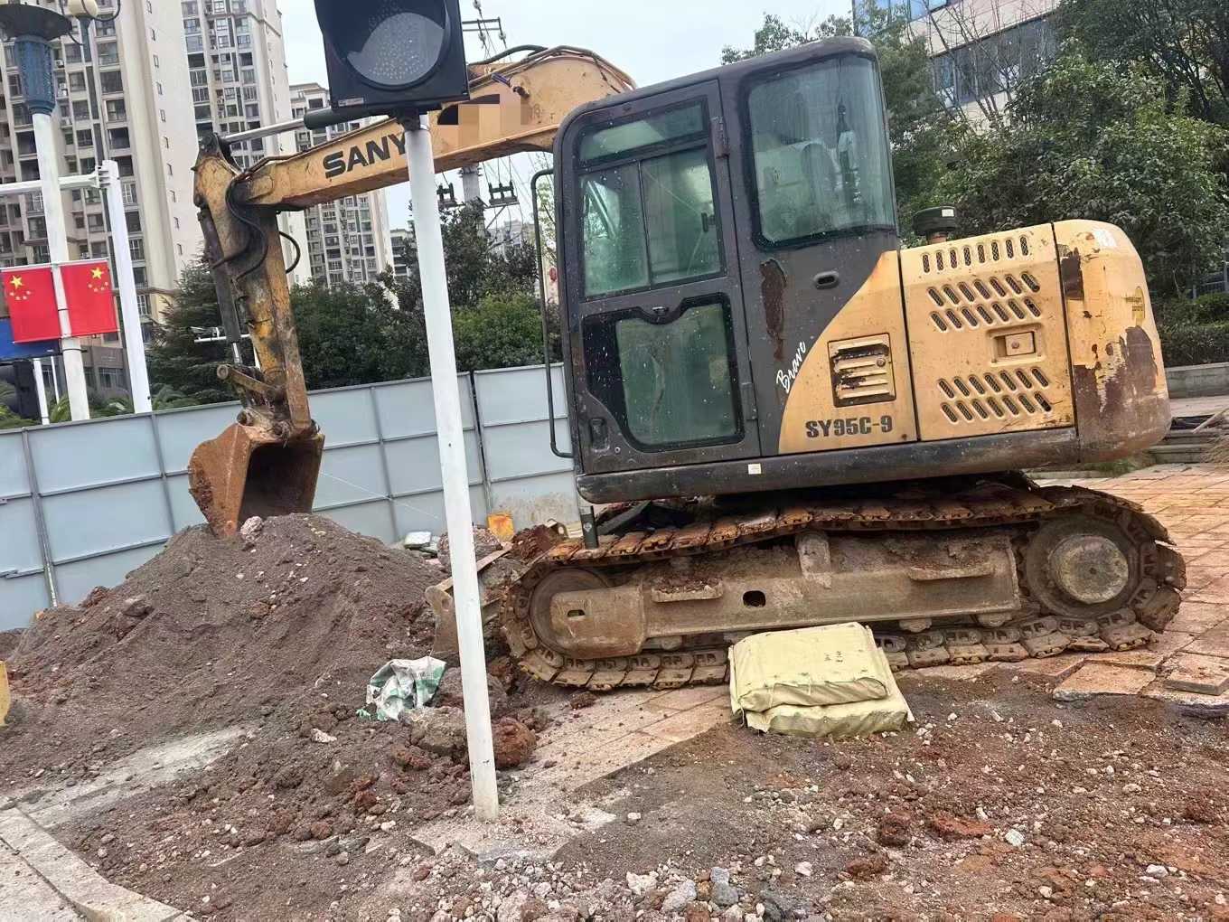 Used Sany SY75 Excavator 2012 Model / 2