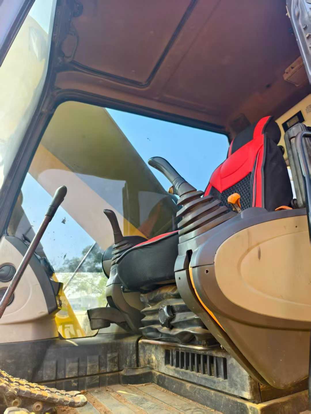 Buy Sumitomo NS-35 Used Excavator / 8 Used Sumitomo NS-35 Excavator 2016 Model / 8