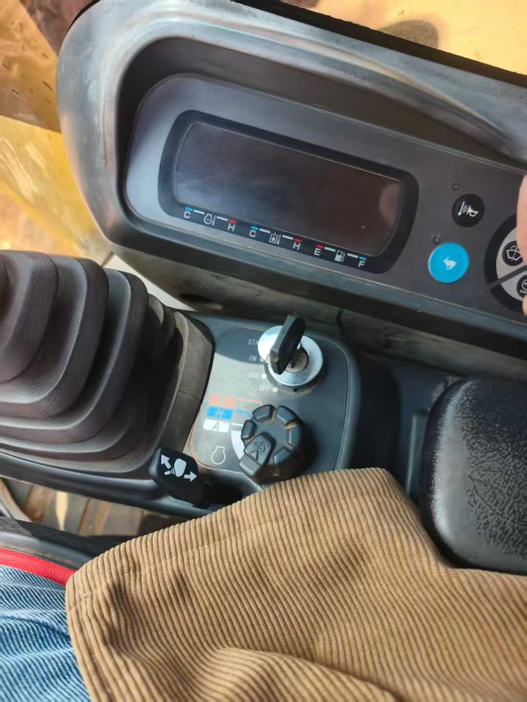 Buy Sumitomo NS-35 Used Excavator / 7 Used Sumitomo NS-35 Excavator 2016 Model / 7