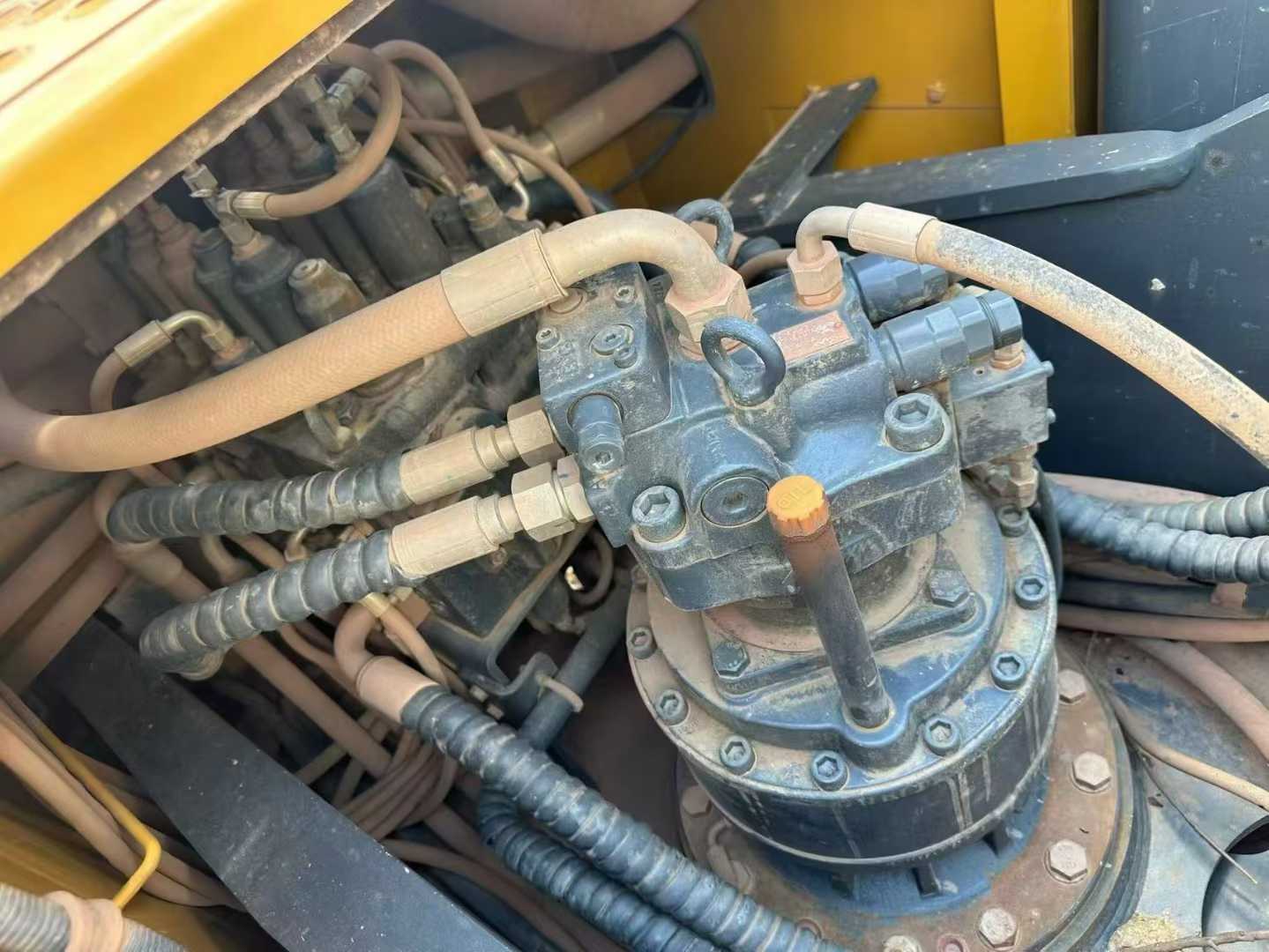 Buy XCMG LW200 Used Excavator / 2 Used XCMG LW200 Excavator 2016 Model / 2