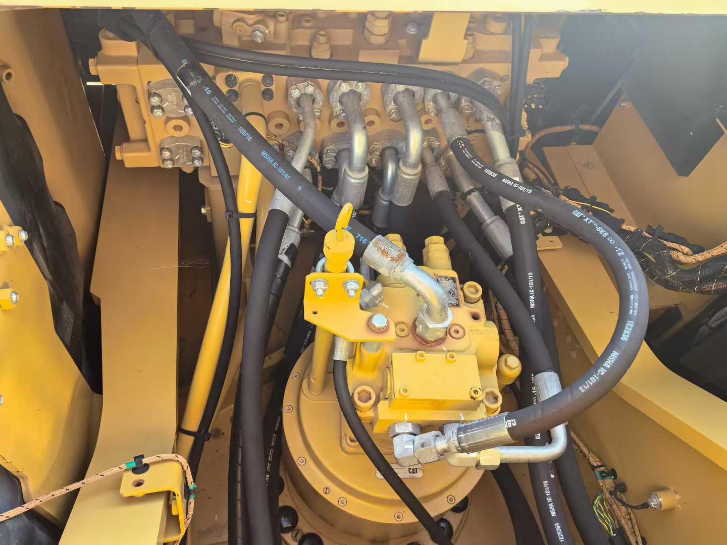 Buy Caterpillar 330L Used Excavator / 4 Used Caterpillar 330L Excavator 2021 Model / 4