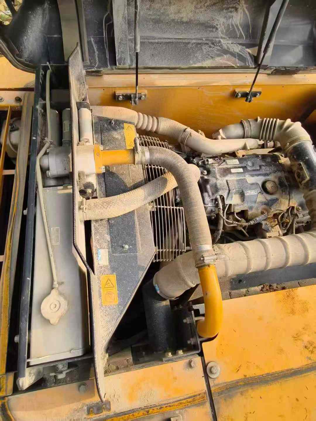 Buy Kato HD820R Used Excavator / 3 Used Kato HD820R Excavator 2019 Model / 3