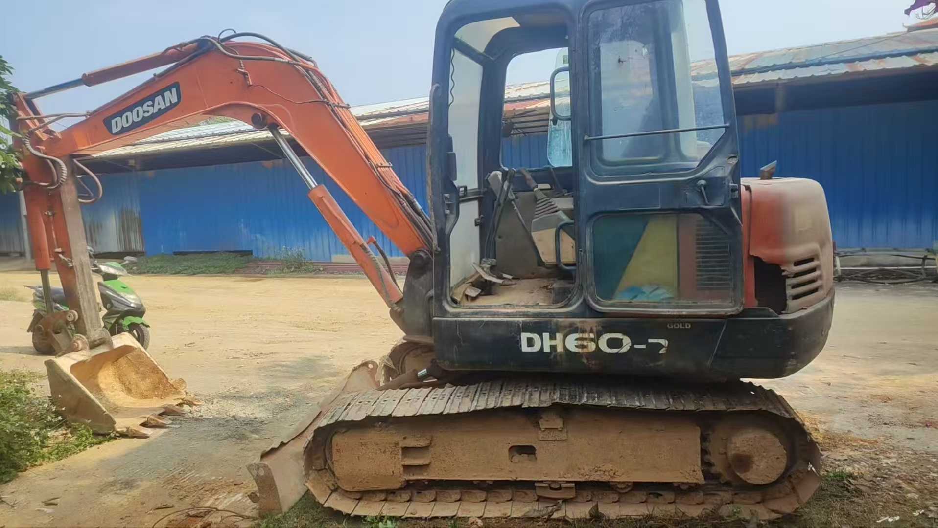 Buy Doosan DH55-7 Used Excavator / 5 Used Doosan DH55-7 Excavator 2016 Model / 5
