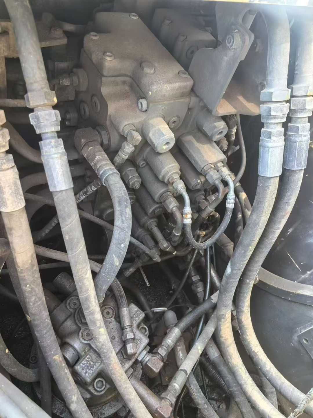 Buy Sumitomo SH120 Used Excavator / 5 Used Sumitomo SH120 Excavator 2016 Model / 5