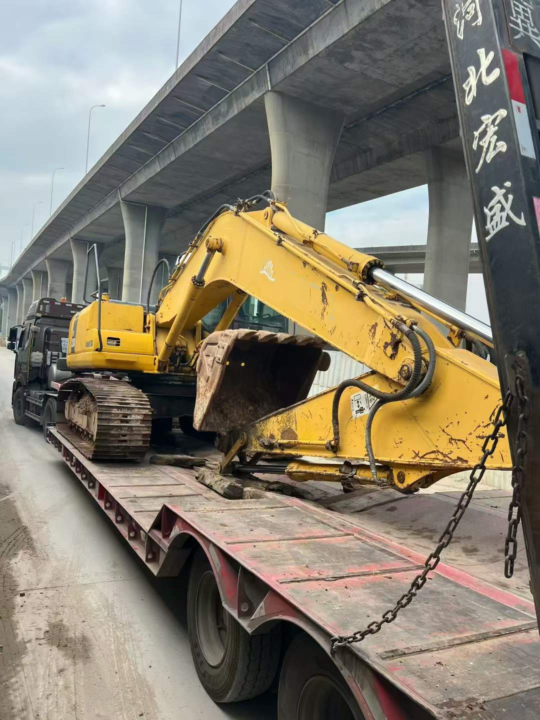 Buy Komatsu PW200-7 Used Excavator / 1