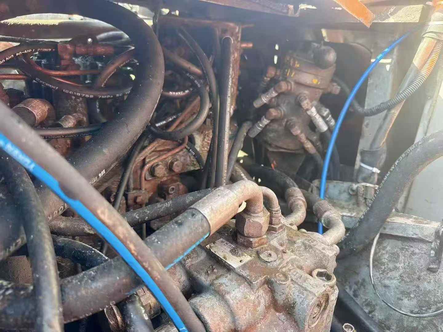 Buy Hitachi ZAXIS200 Used Excavator / 8 Used Hitachi ZAXIS200 Excavator 2016 Model / 8