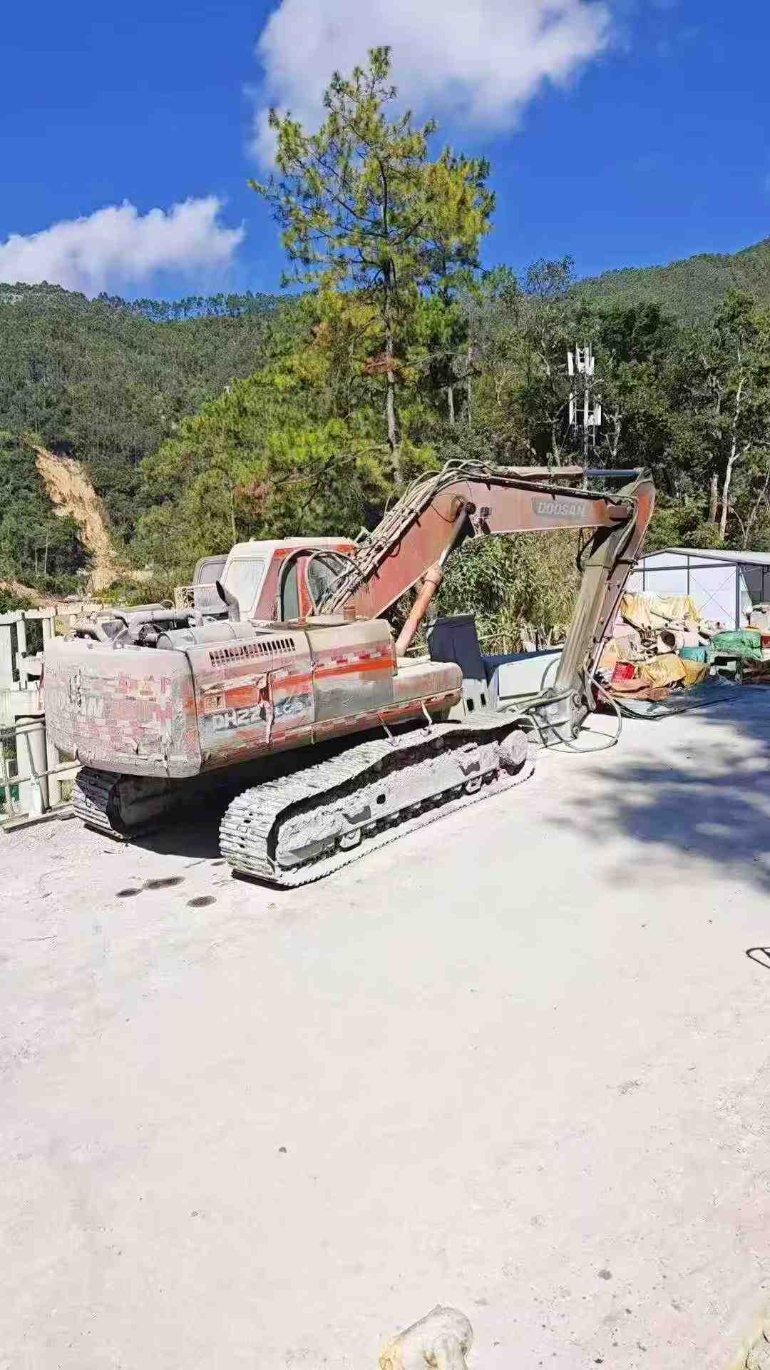 Buy Doosan S225 Used Excavator / 3 Used Doosan S225 Excavator 2016 Model / 3