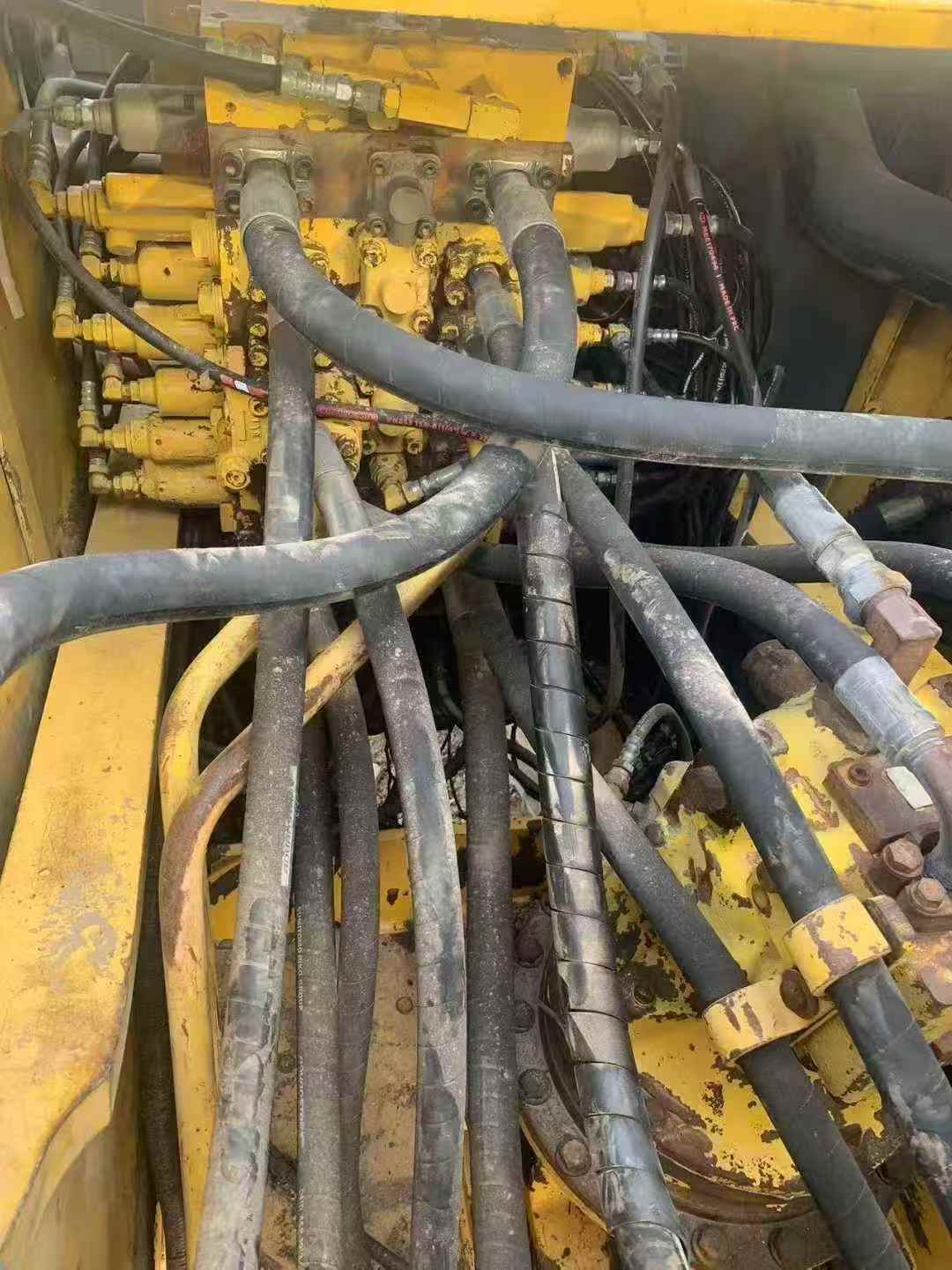 Buy Komatsu PW200-7 Used Excavator / 9 Used Komatsu PW200-7 Excavator 2007 Model / 9