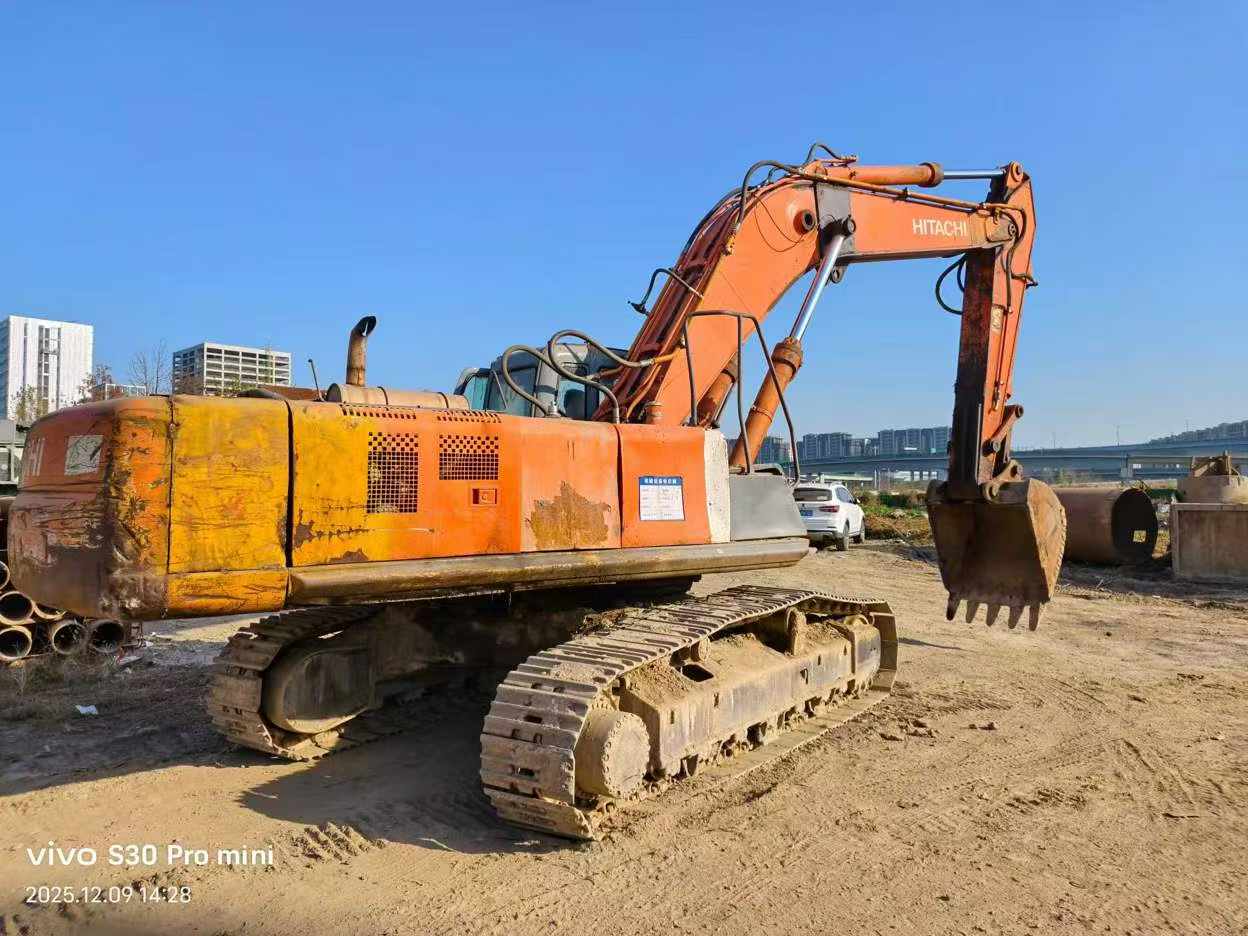 Buy Hitachi ZX60 Used Excavator / 7 Used Hitachi ZX60 Excavator 2016 Model / 7