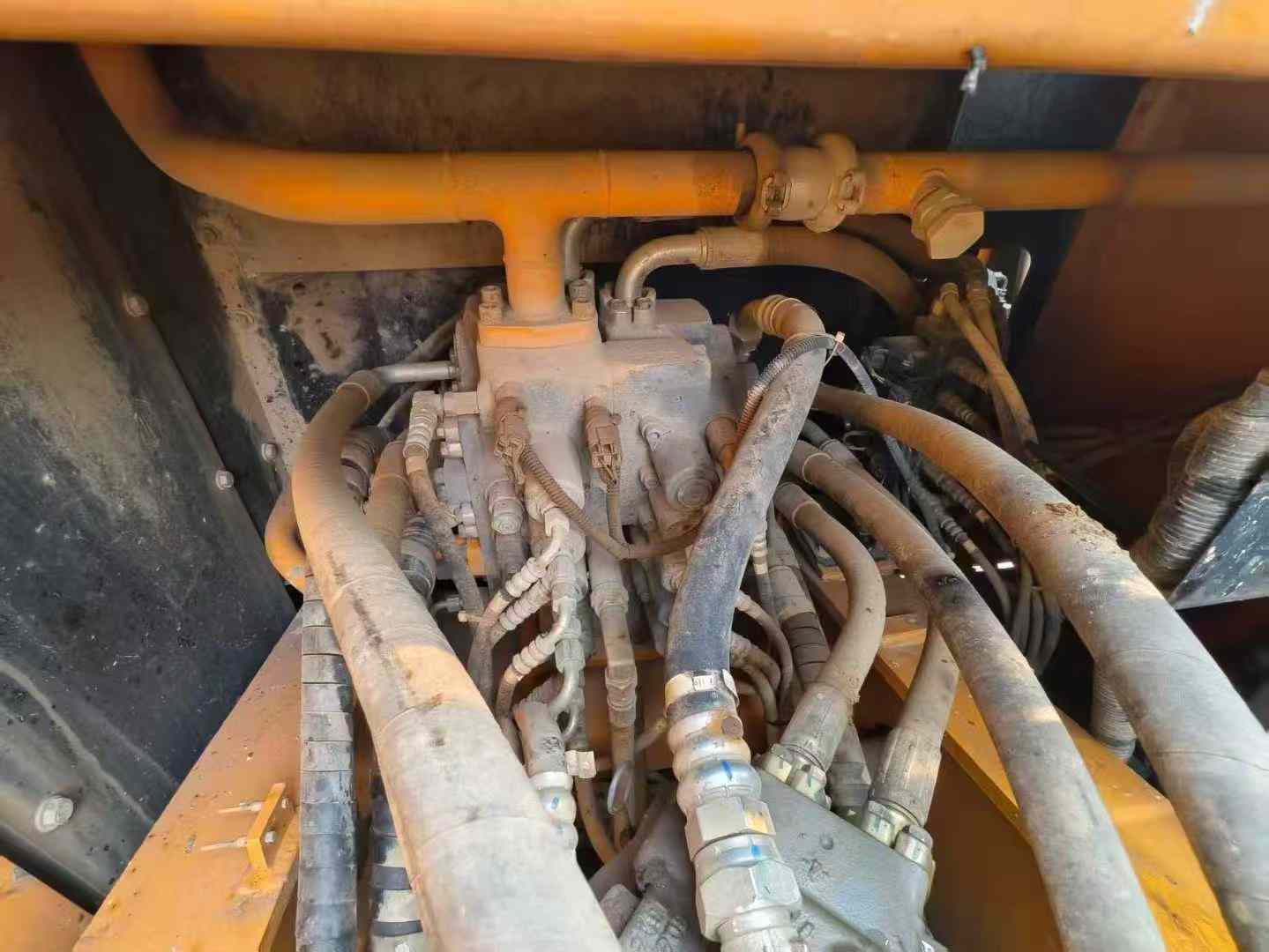 Buy Kato HD820R Used Excavator / 4 Used Kato HD820R Excavator 2019 Model / 4