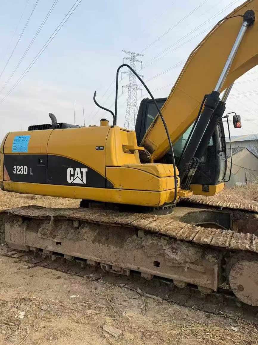 Buy Caterpillar 323DL Used Excavator / 2 Used Caterpillar 323DL Excavator 2011 Model / 2