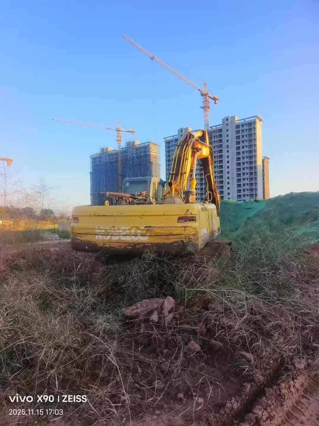 Buy Kobelco SK350LC SuperX Used Excavator / 1