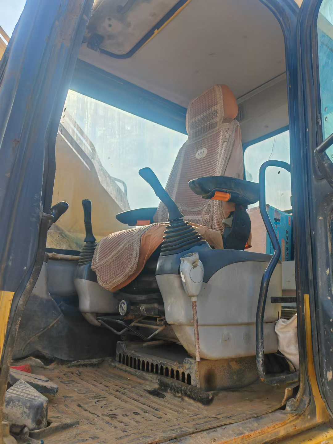 Buy Komatsu PW200-7 Used Excavator / 3 Used Komatsu PW200-7 Excavator 2016 Model / 3