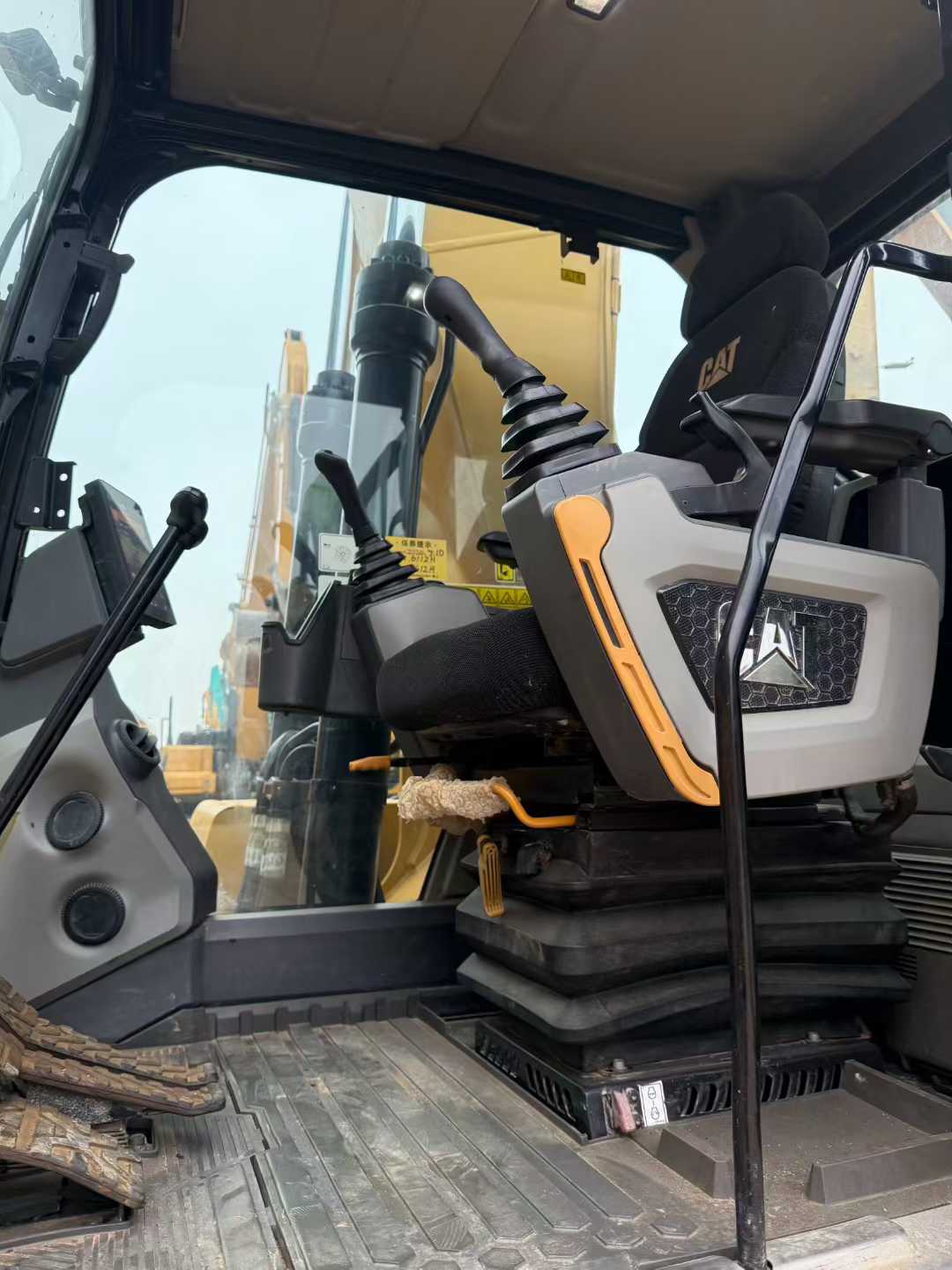 Used Caterpillar 320GC Excavator 2020 Model / 6