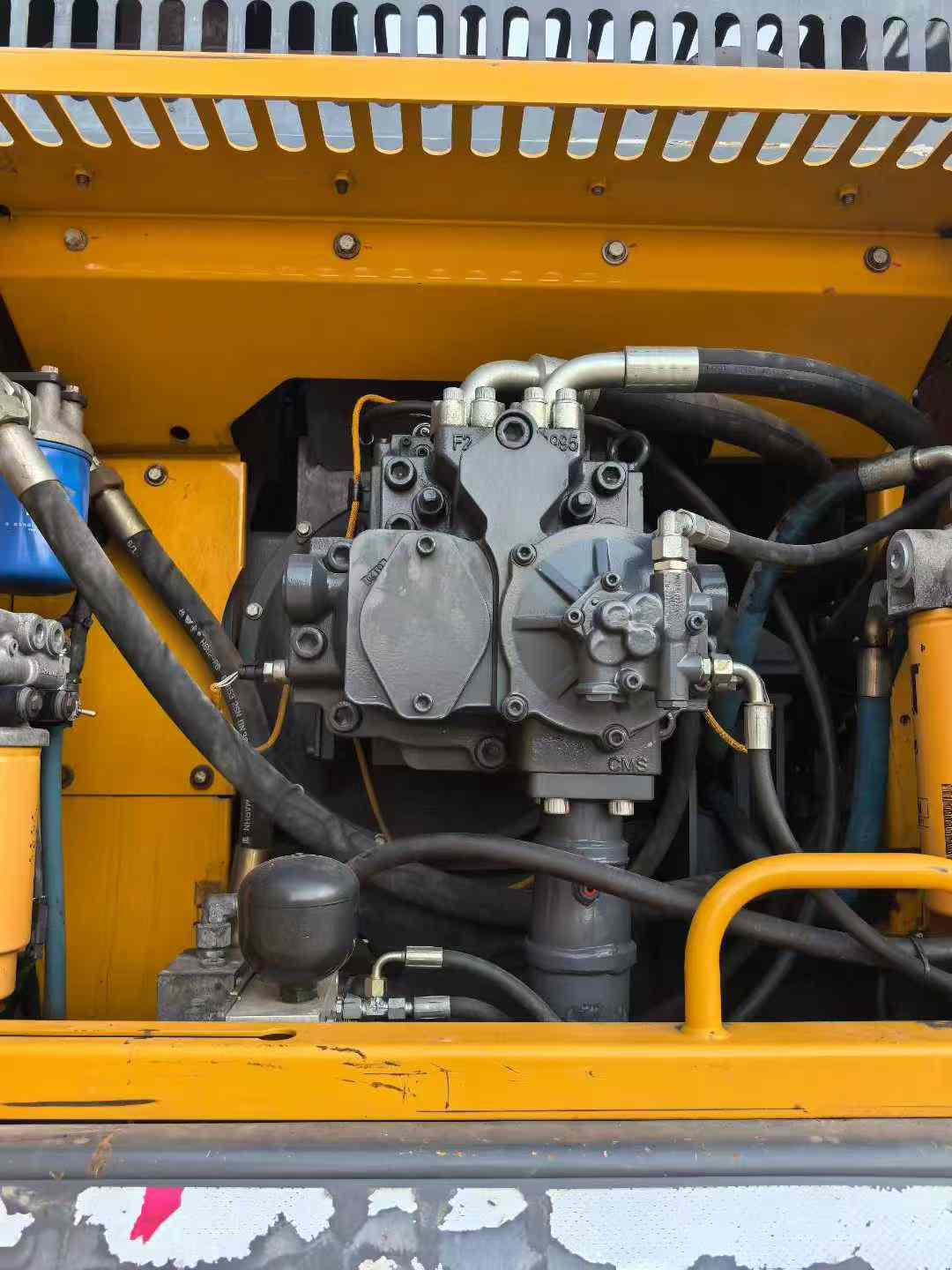 Buy XCMG LW550KV Used Excavator / 1