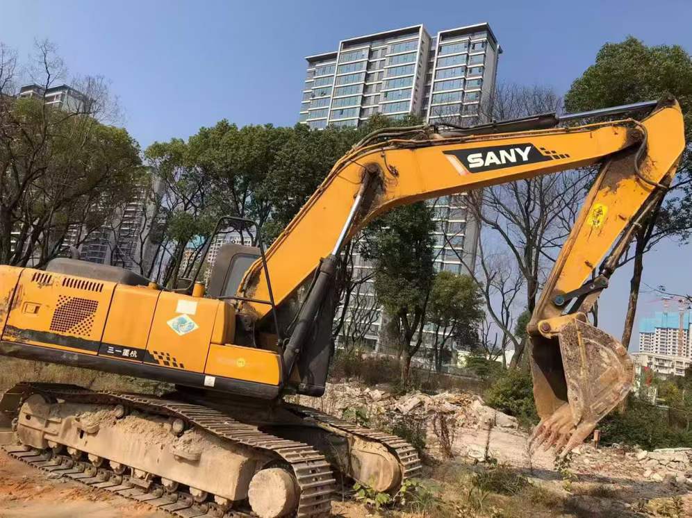 Buy Sany SY215C-9 Used Excavator / 1
