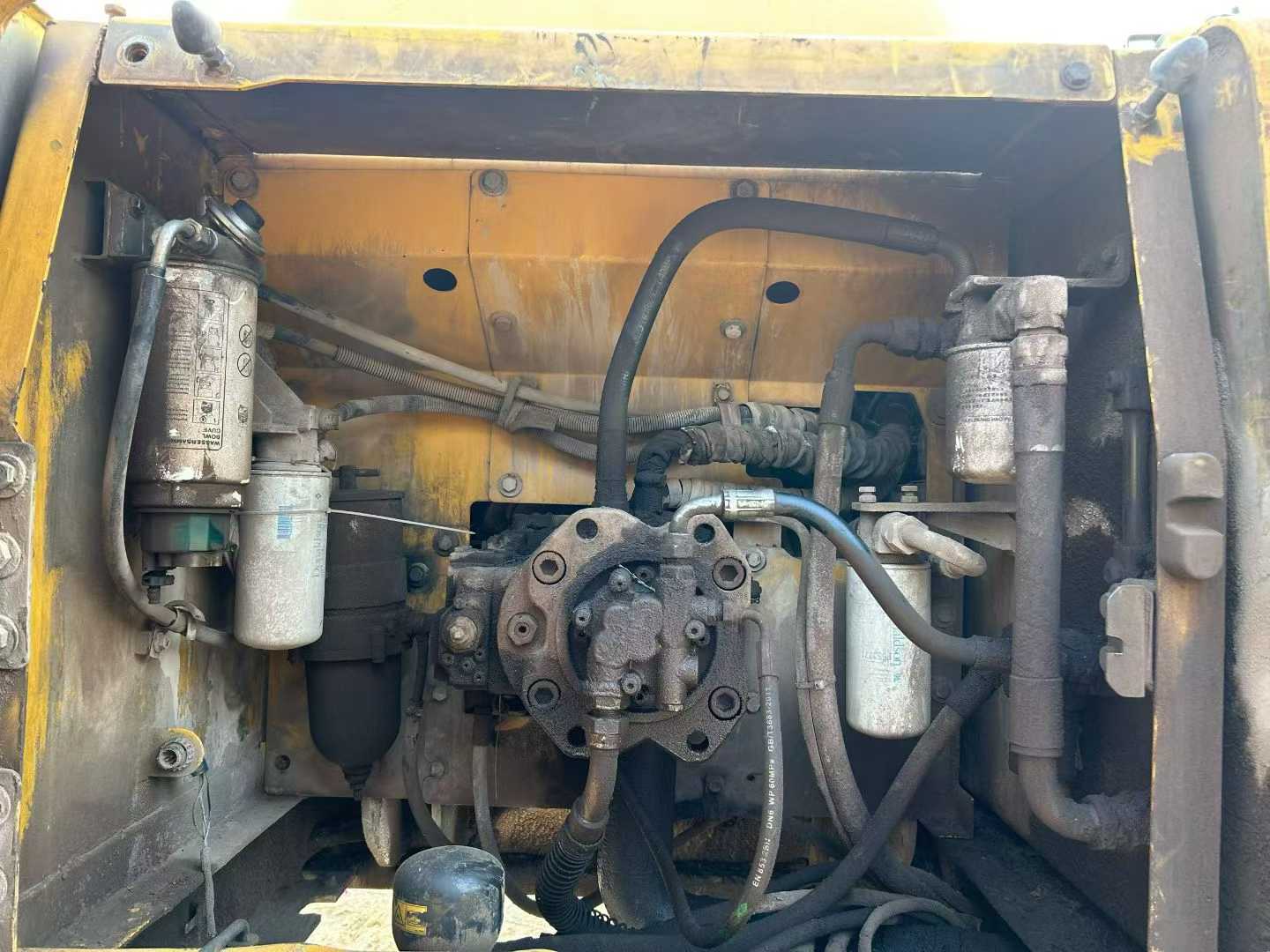 Buy Volvo EW210C Used Excavator / 6 Used Volvo EW210C Excavator 2010 Model / 6