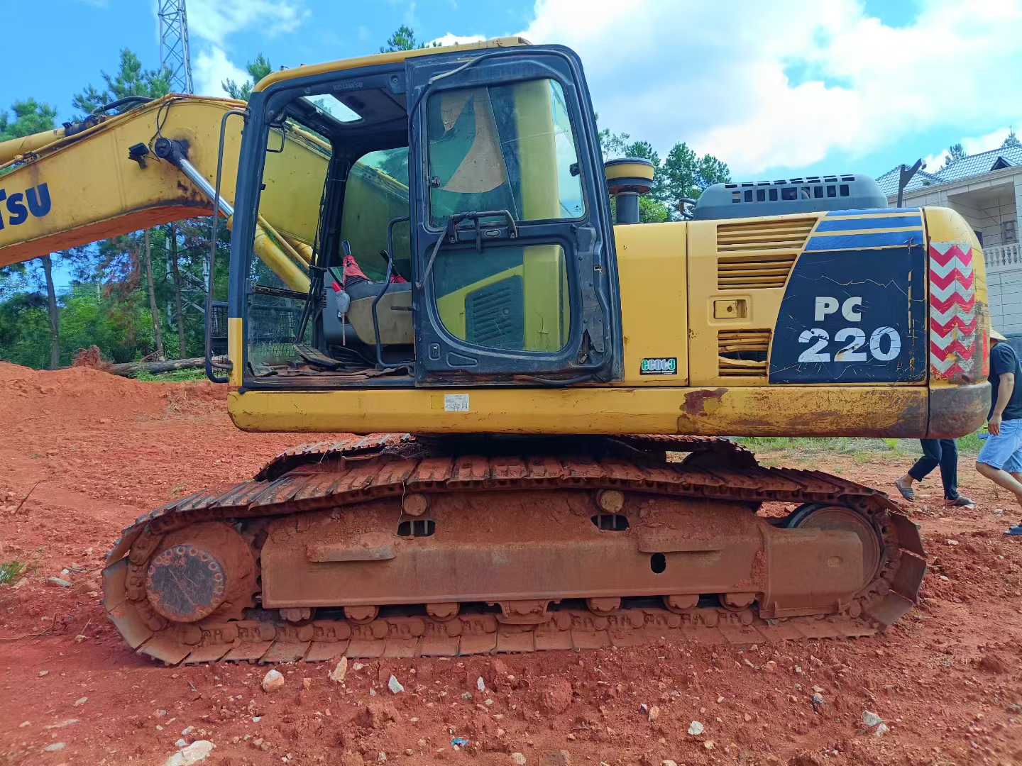 Buy Komatsu PC200 Used Excavator / 2 Used Komatsu PC200 Excavator 2015 Model / 2