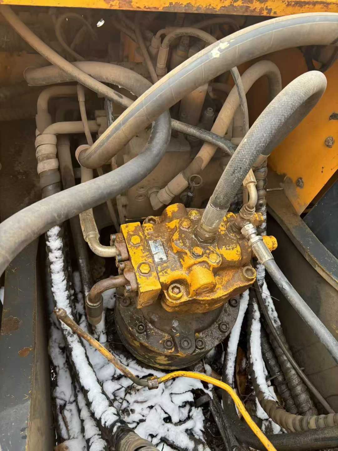 Buy Hyundai R215-7 Used Excavator / 5 Used Hyundai R215-7 Excavator 2016 Model / 5