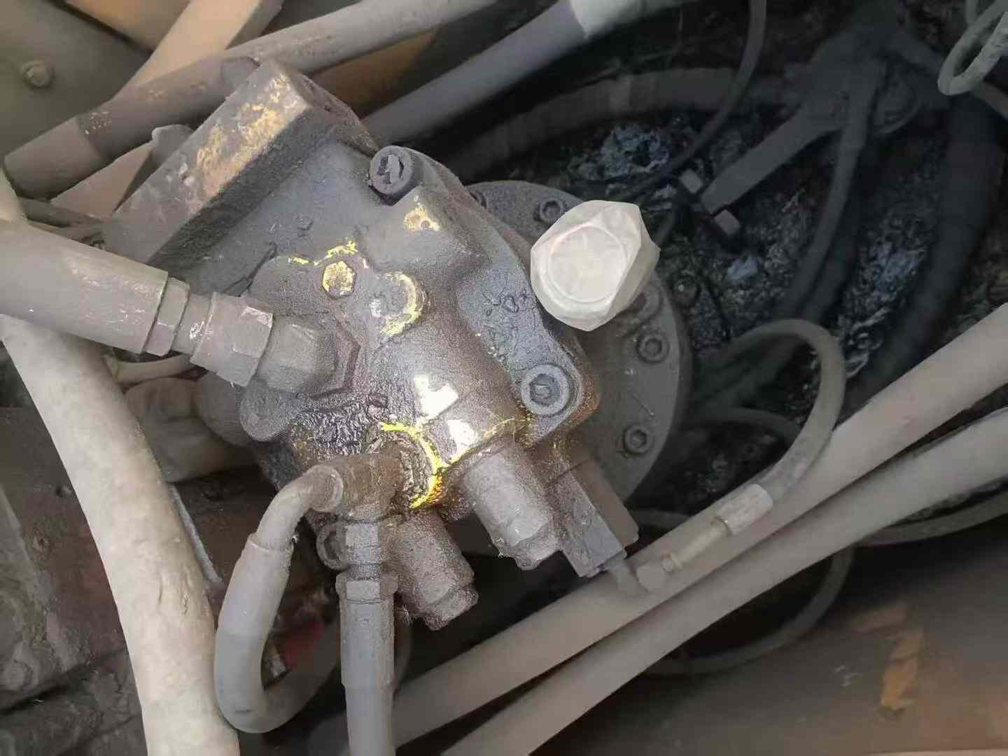 Buy Hyundai R225-7 Used Excavator / 5 Used Hyundai R225-7 Excavator 2016 Model / 5