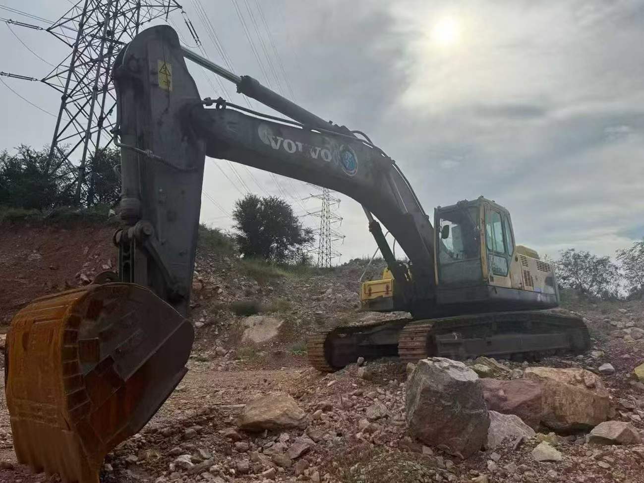 Buy Volvo EC60 Used Excavator / 1